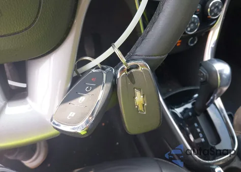 2020 Chevrolet Trax Awd Premier z USA, uszkodzony, nr VIN KL7CJRSB1LB352152